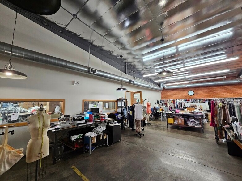 More Photos Of 1354 E Washington Blvd, Los Angeles Warehouse For Sale