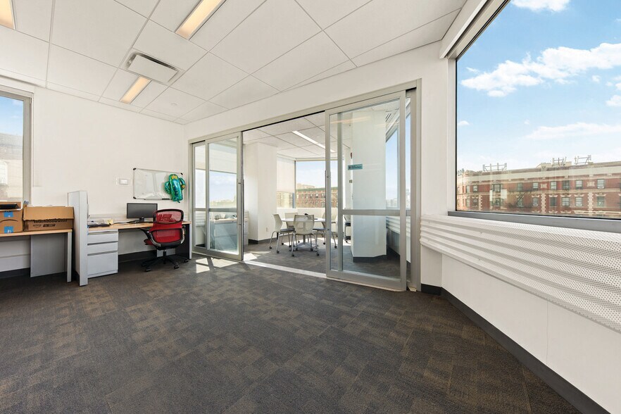 More Photos Of 530 W 166th St, New York Office For Lease