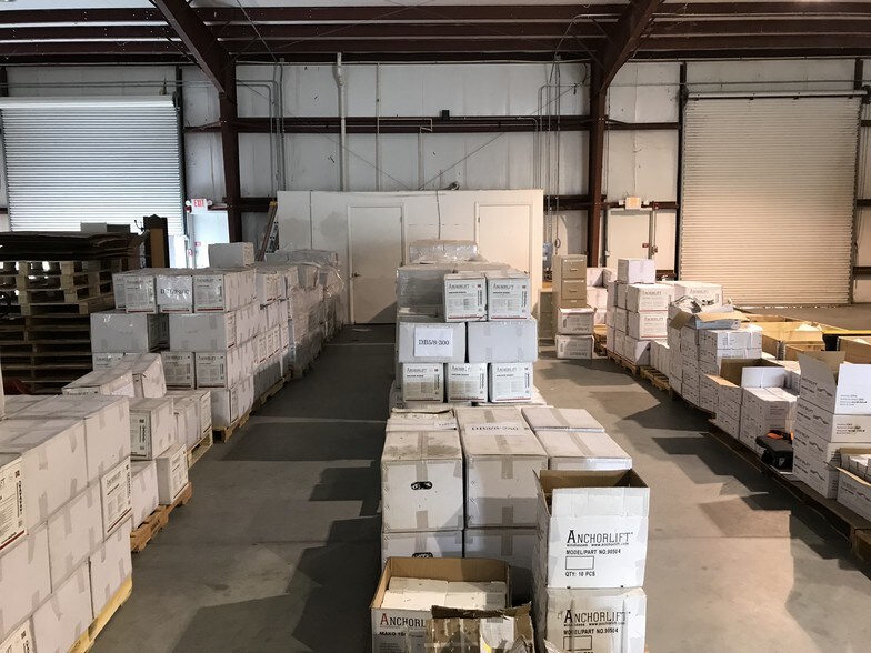 More Photos Of 830 NE 24th Ln, Cape Coral Warehouse For Sale