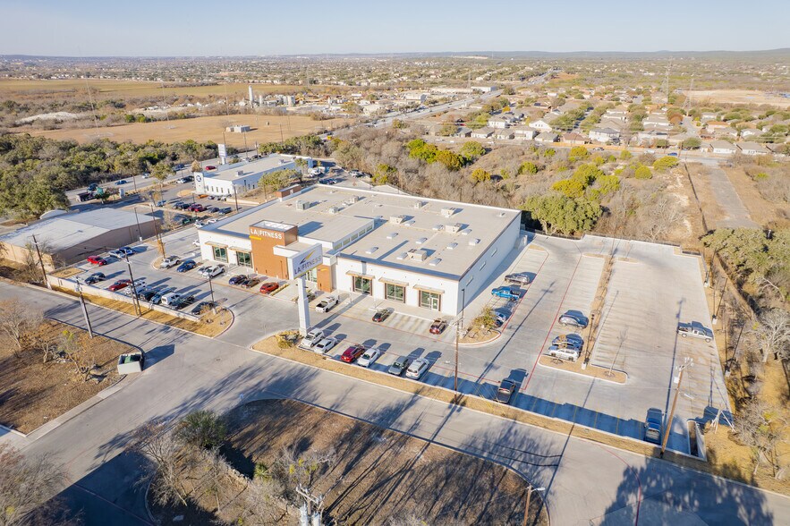 More Photos Of 9955 Braun Rd, Helotes Health Club For Sale