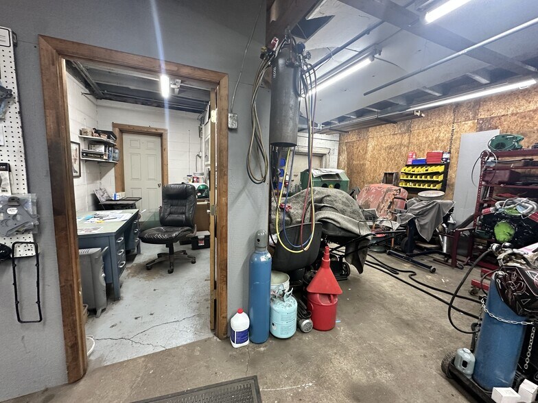 More Photos Of 6027 Ritchie Hwy, Brooklyn Freestanding For Sale