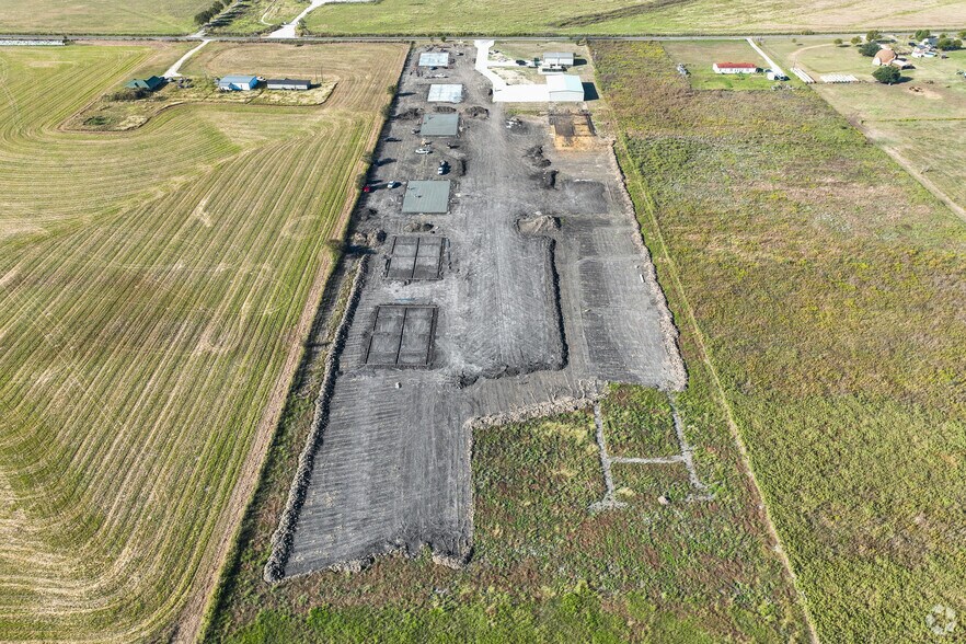 More Photos Of 5225 County Road 1205, Cleburne Unknown For Lease