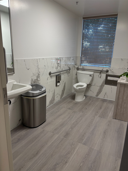 More Photos Of 105 N Bascom Ave, San Jose Medical For Lease