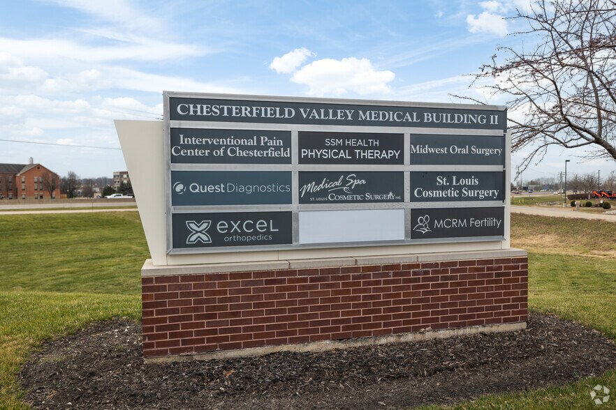 More Photos Of 17300 N Outer Forty, Chesterfield Medical For Lease