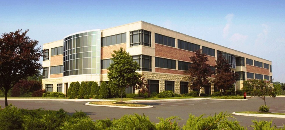 More Photos Of 2500 York Rd, Jamison Office For Lease