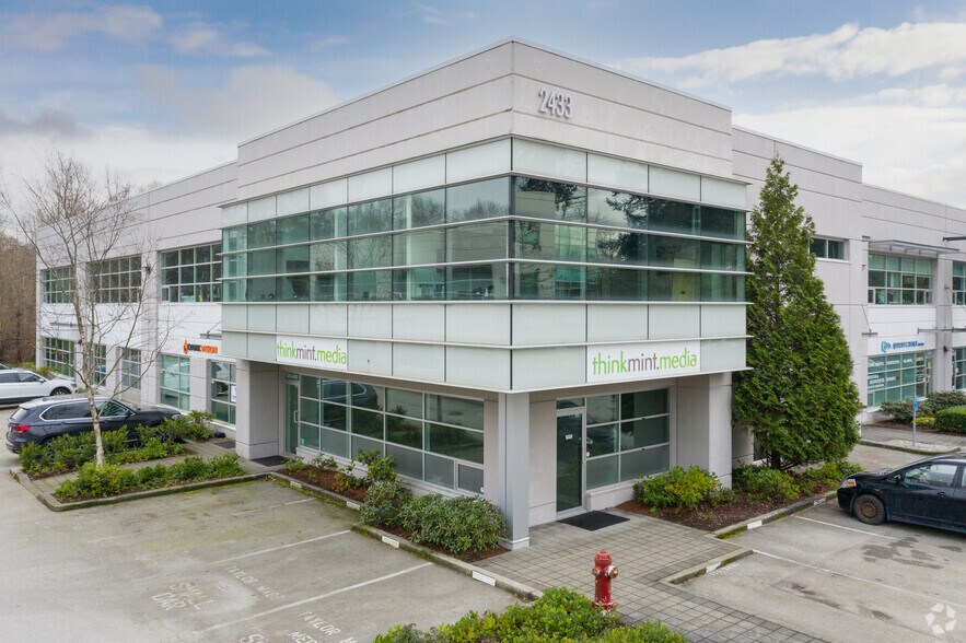 More Photos Of 2433 Dollarton Hwy, North Vancouver Warehouse For Sale