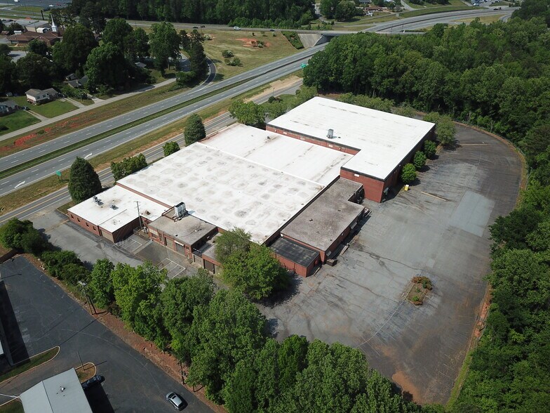More Photos Of 400 National Blvd, Lexington Manufacturing For Sale