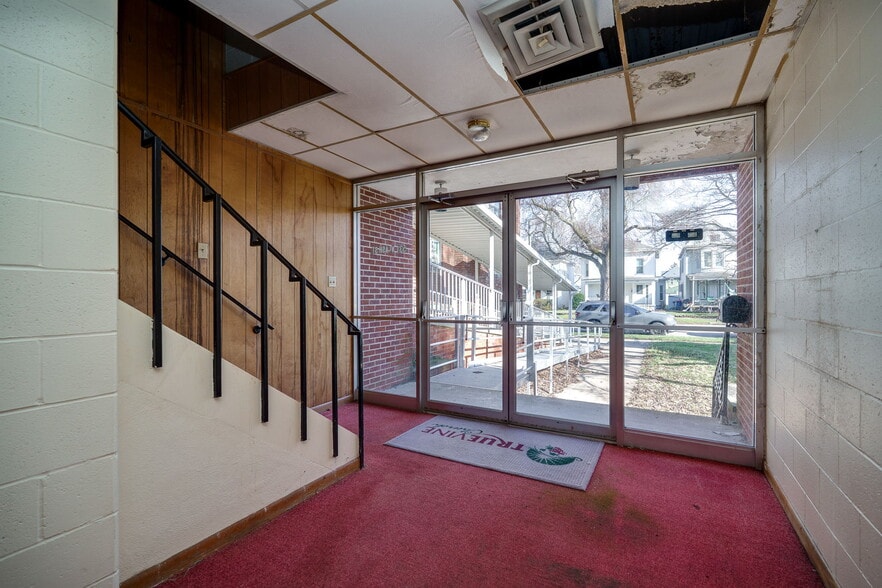 More Photos Of 531 W Ash St, Piqua Religious Facility For Sale