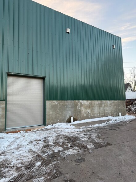 More Photos Of 790 Bloomfield Ave, Clifton Warehouse For Lease