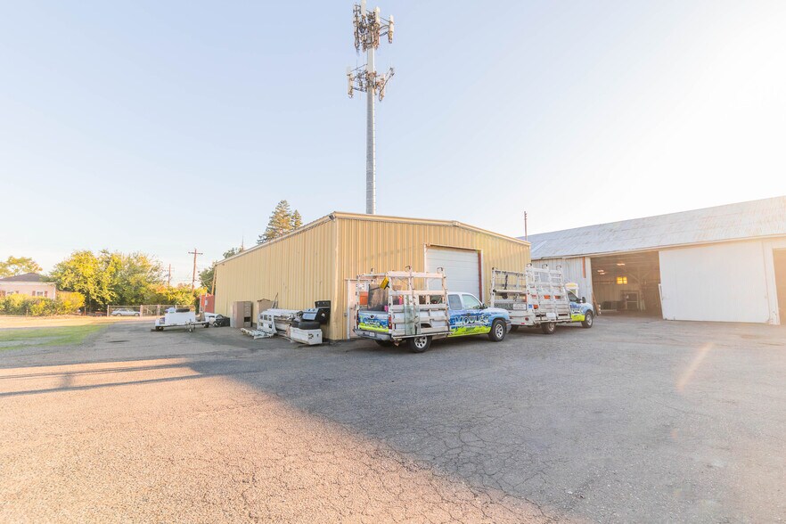 More Photos Of 515 Sycamore St, Red Bluff Industrial For Sale