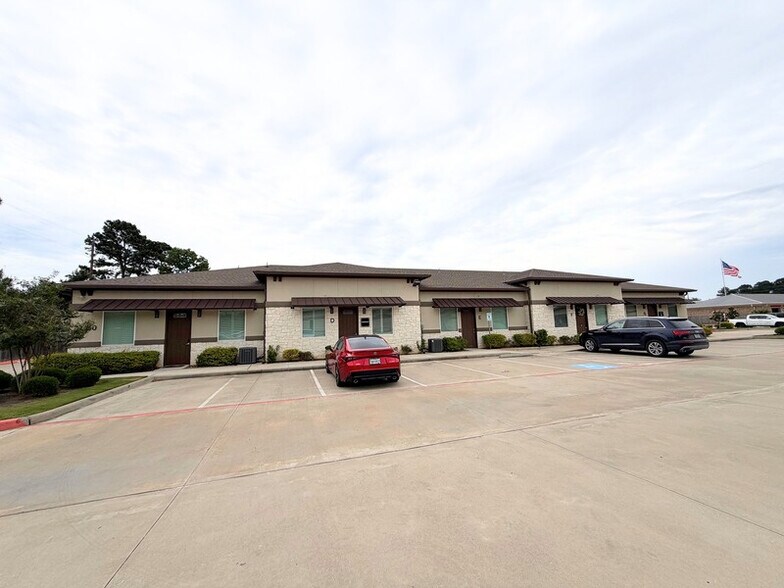 Primary Photo Of 17150 N Eldridge Pkwy, Tomball Medical For Lease