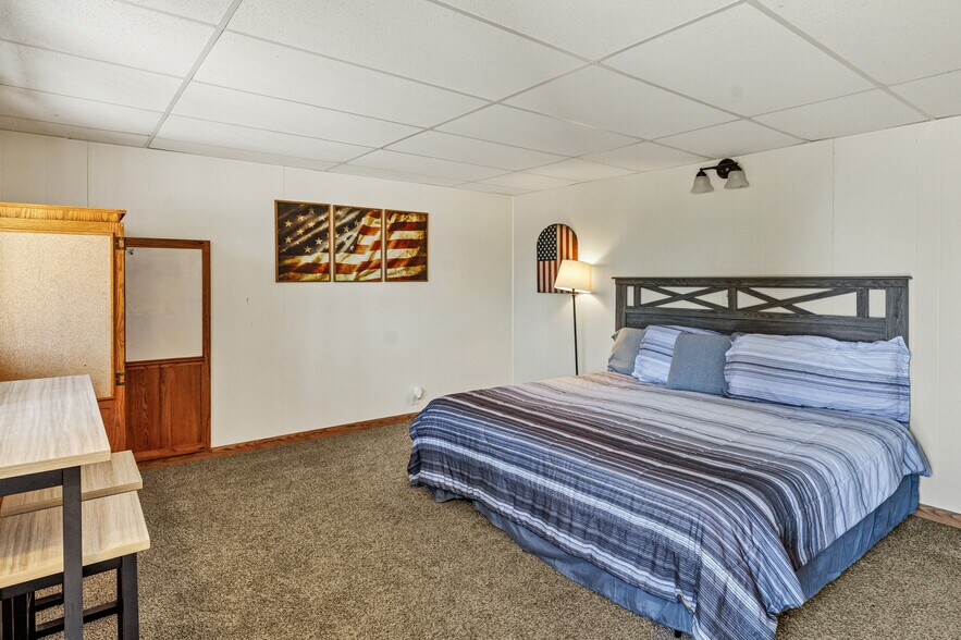 More Photos Of 808 Caribou St, Simla Hospitality For Sale