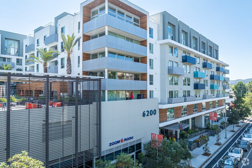 More Photos Of 6200 Variel Ave, Woodland Hills Apartments For Lease