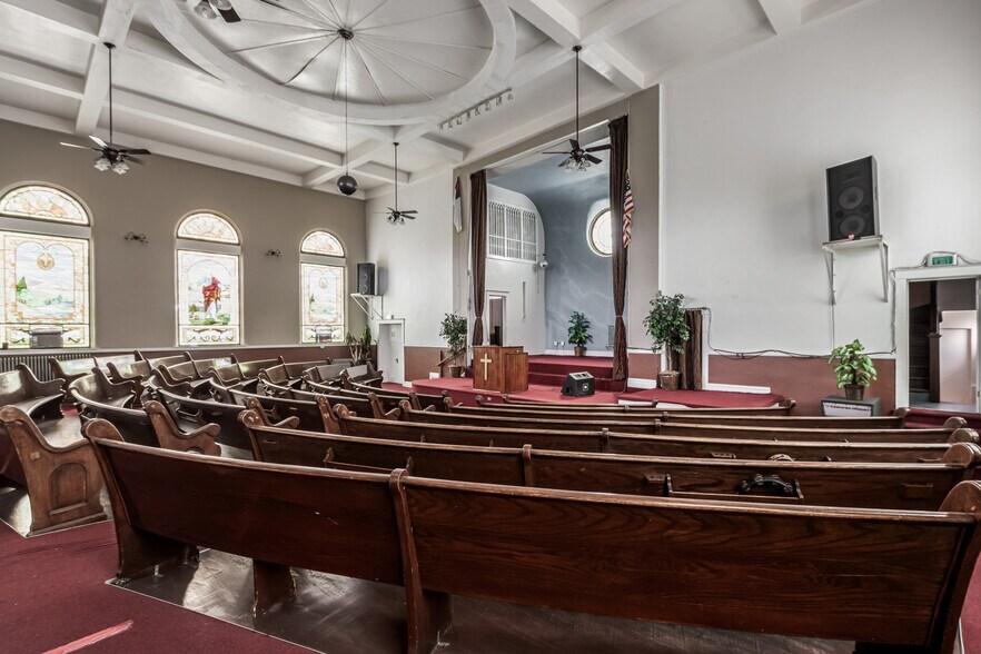 More Photos Of 2601 W 34th Ave, Denver Specialty For Sale