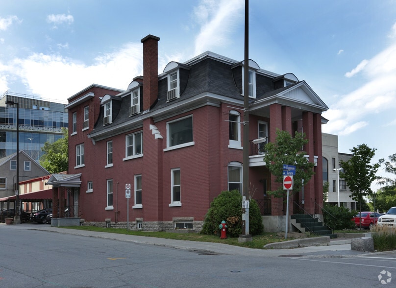 Primary Photo Of 111 Rue Champlain, Gatineau Office For Sale