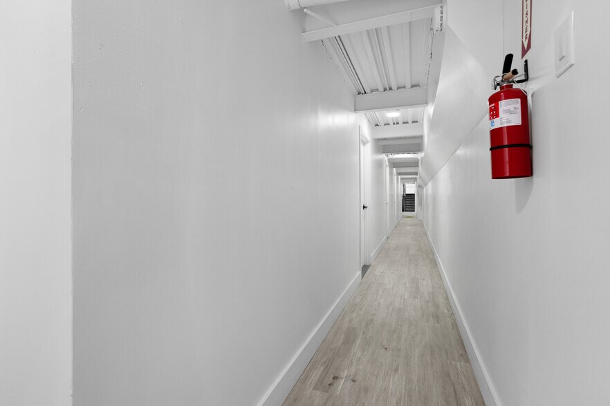 More Photos Of 15 Division Pl, Brooklyn Warehouse For Lease