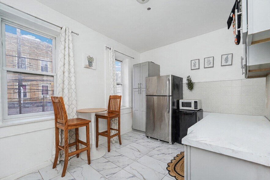 More Photos Of 419 Jersey St, Staten Island Storefront For Sale