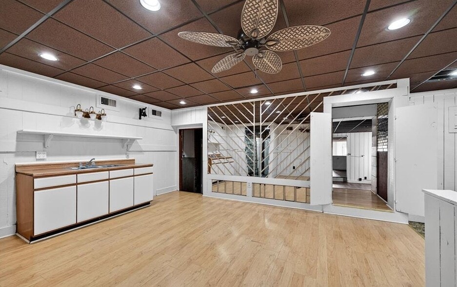 More Photos Of 4535 S Grand Blvd, Saint Louis Storefront Retail Residential For Sale