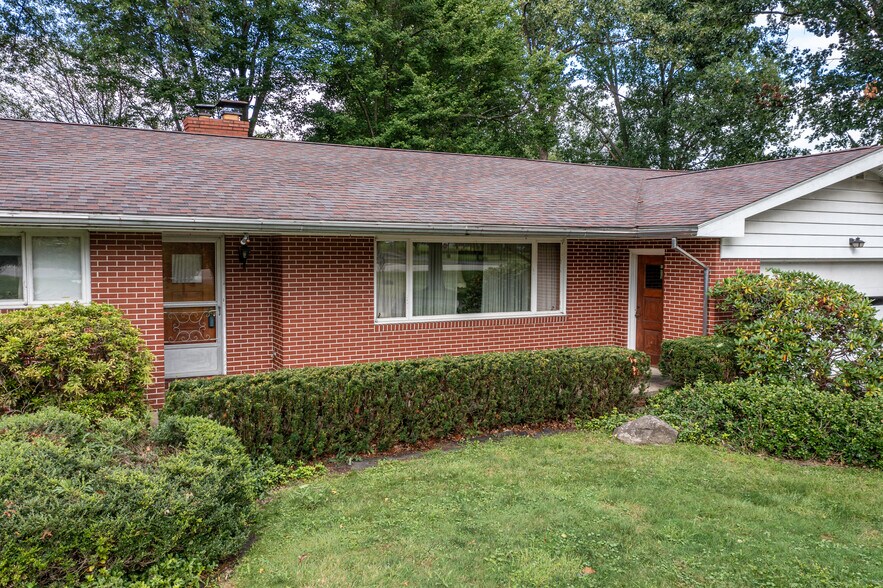More Photos Of 519 N Hermitage Rd, Hermitage Office Residential For Sale
