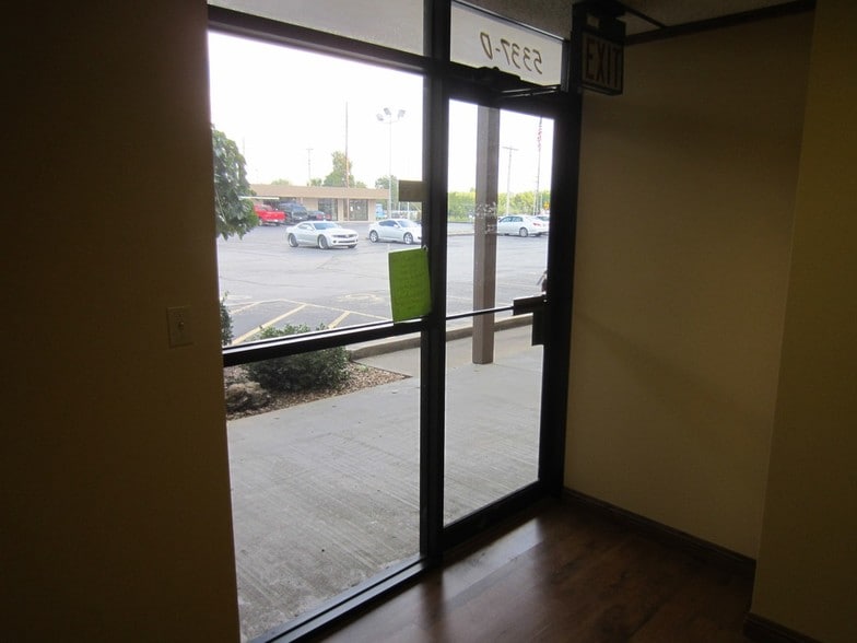 More Photos Of 5335-5337 S Campbell Ave, Springfield Office For Lease