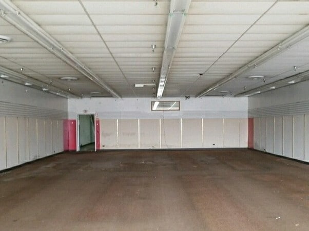 More Photos Of 1000 E Sibley Blvd, Dolton Unknown For Lease