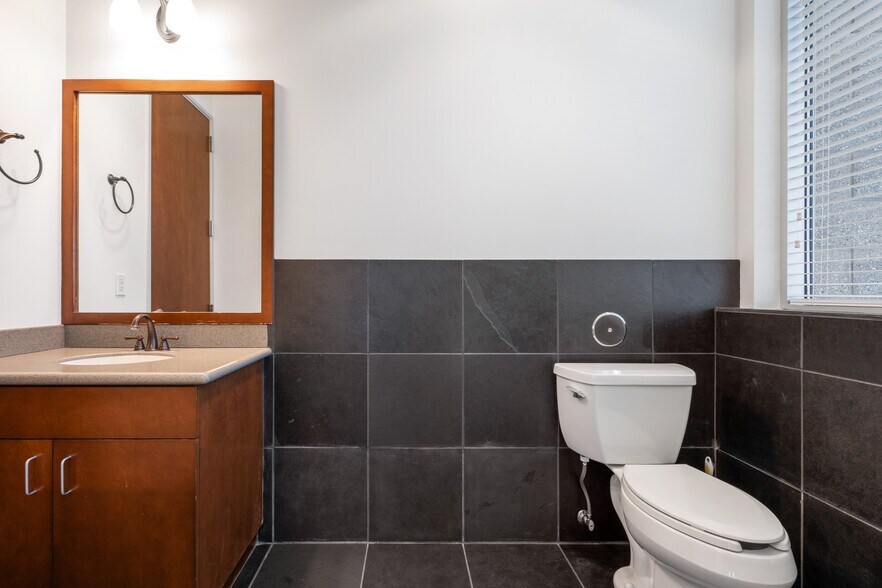 More Photos Of 13847 N Northsight Blvd, Scottsdale Office For Lease