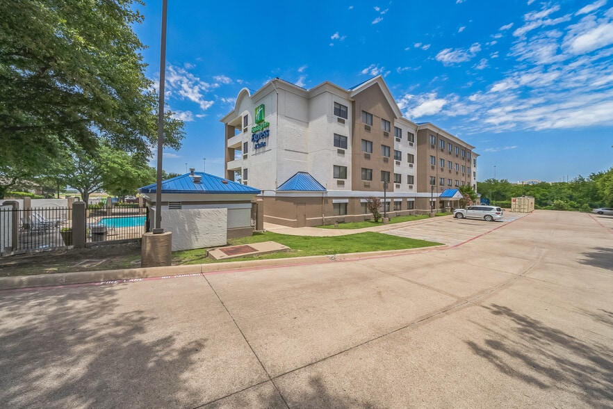 More Photos Of 4609 Citylake Blvd W, Fort Worth Hotel For Sale