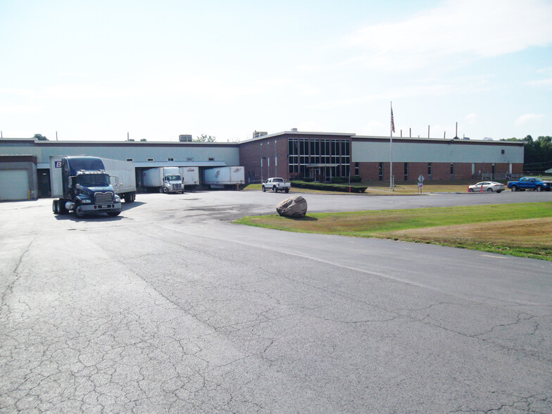 Primary Photo Of 8673 Lyons Marengo Rd, Lyons Manufacturing For Lease