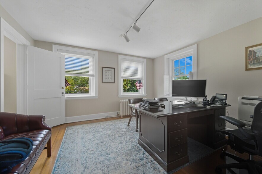 More Photos Of 5807 Kennett Pike, Wilmington Office For Sale