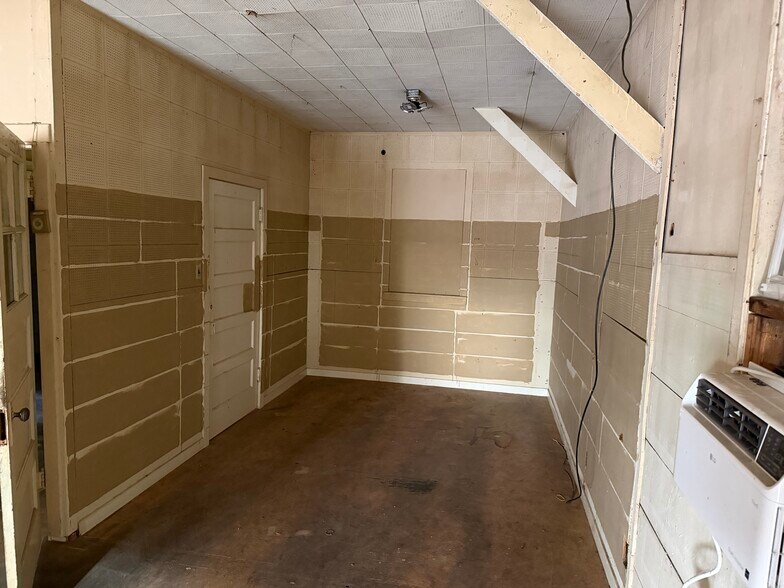 More Photos Of 217 Percy Ave, Yuba City Storefront For Sale