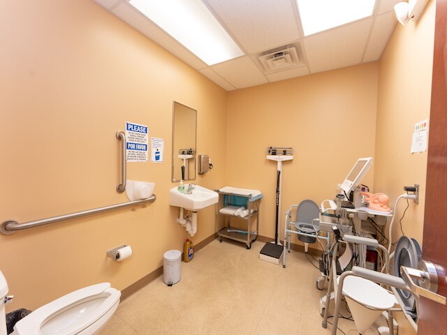 More Photos Of 1051-1103 W Sherman Ave, Vineland Medical For Lease
