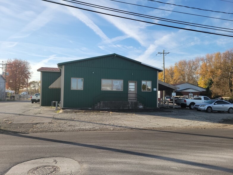 More Photos Of 755 E Hamilton Ave, Franklin Office For Sale