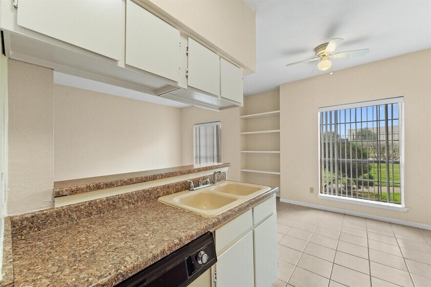 More Photos Of 2626 Holly Hall St, Houston Apartments For Sale