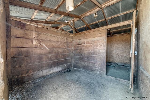 More Photos Of 4717 Thomas Rd, Cheyenne Horse Stables For Sale