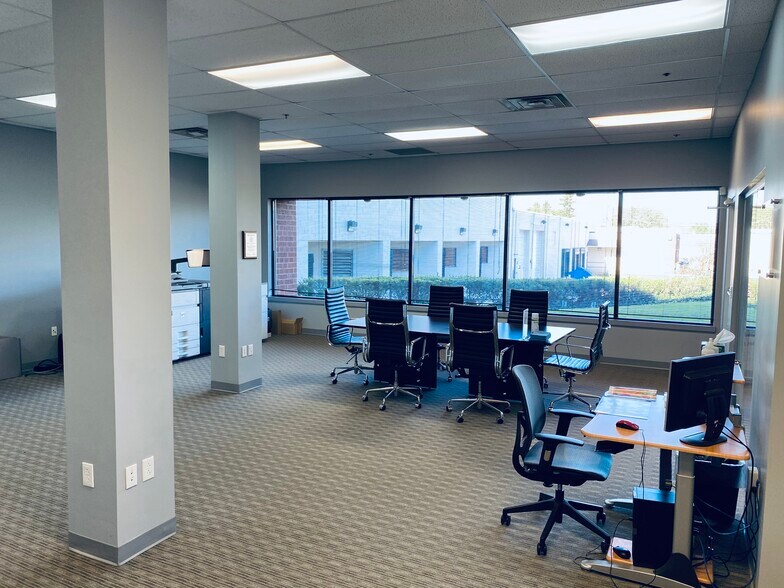 More Photos Of 590 Lancaster Ave, Malvern Light Distribution For Sale