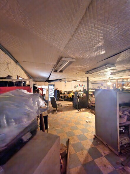 More Photos Of 1189 Breedlove St, Memphis Office For Sale