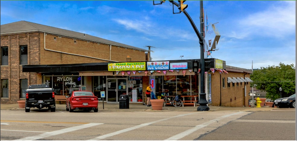 More Photos Of 8 N Main St, Rittman Storefront Retail Office For Lease