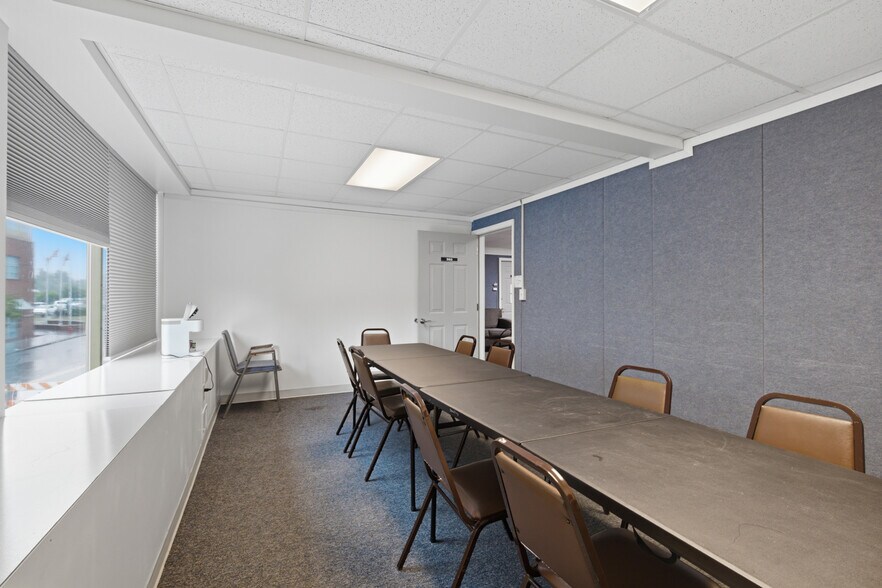 More Photos Of 201 New Bridge St, Jacksonville Office Residential For Sale