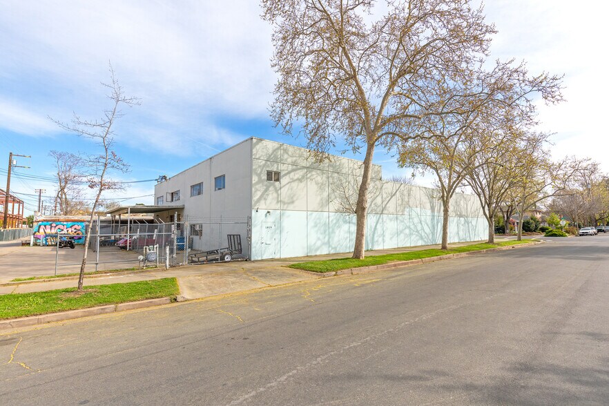 Primary Photo Of 1819 23rd St, Sacramento Warehouse For Lease