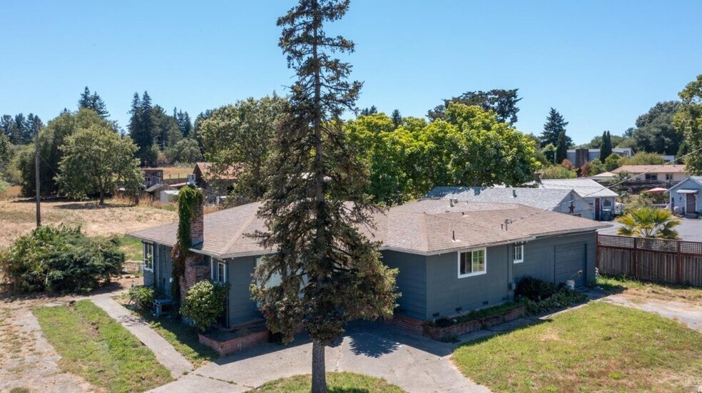 More Photos Of 1794 Hwy 116 S 1794 Hwy 116 S, Sebastopol Flex For Sale
