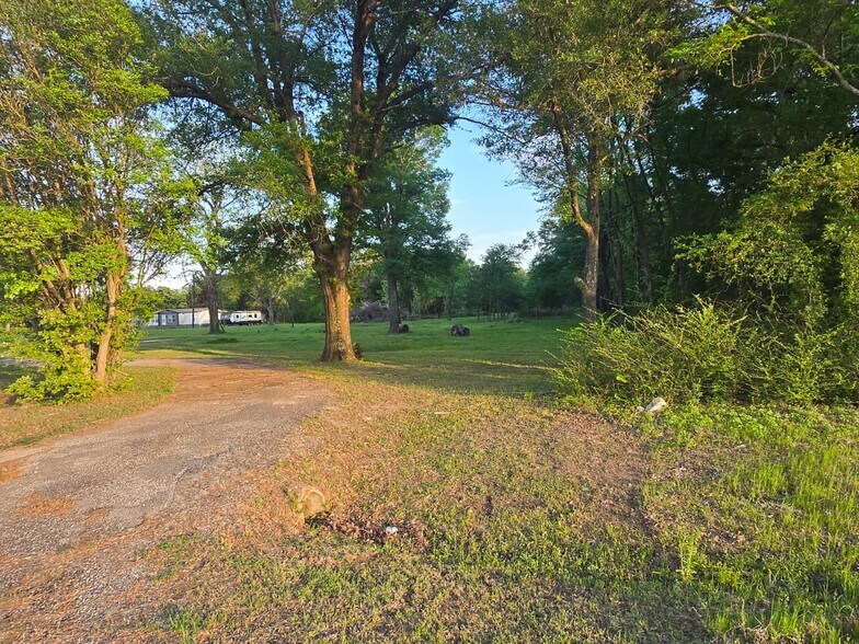 More Photos Of 1645 Royall Blvd, Malakoff Land For Sale