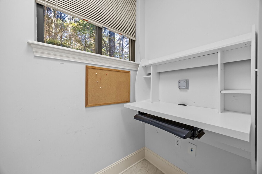 More Photos Of 2223 Hemby Ln, Greenville Medical For Sale