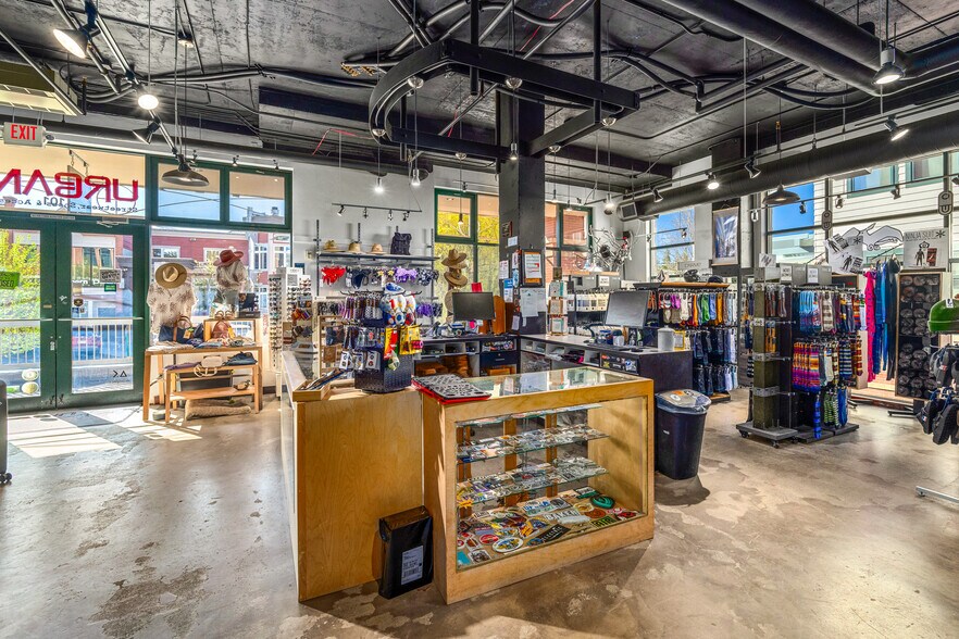 More Photos Of 703 Lincoln Ave, Steamboat Springs Apartments For Sale