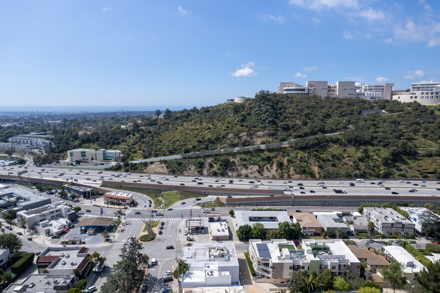 More Photos Of 815 Moraga Dr, Los Angeles Medical For Sale