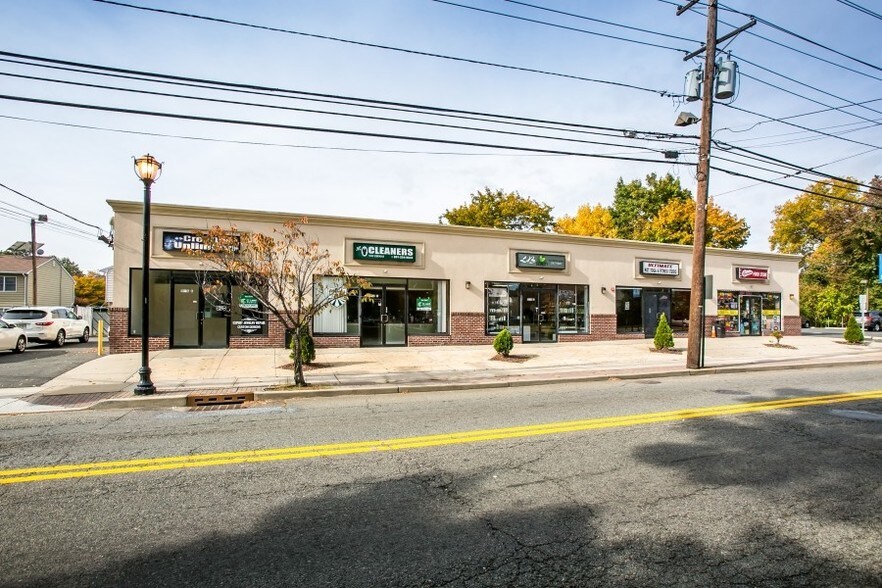 More Photos Of 10-16 River Rd, Fair Lawn Freestanding For Lease