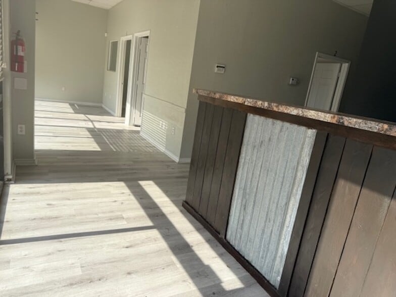 More Photos Of 311 E Stan Schlueter Loop, Killeen Storefront For Lease