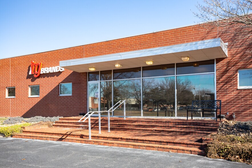 More Photos Of 200 Kentuck Rd, Danville Warehouse For Sale