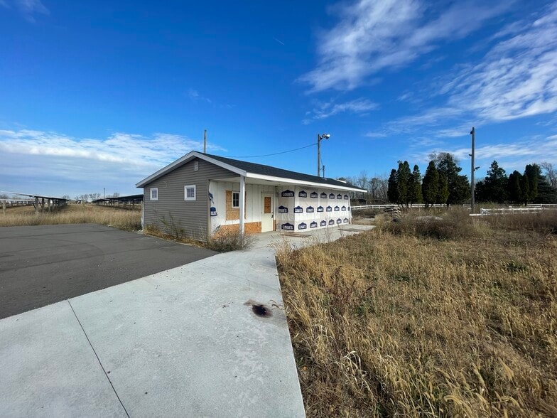 More Photos Of 2770 S Centerville Rd, Sturgis Golf Course Driving Range For Sale