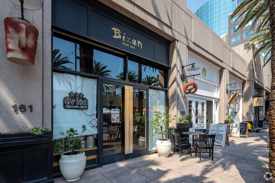 More Photos Of 131-195 W Center Street Promenade, Anaheim Storefront For Sale