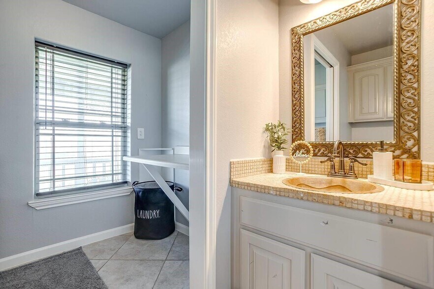 More Photos Of 12001 FM 2331, Godley Office For Sale